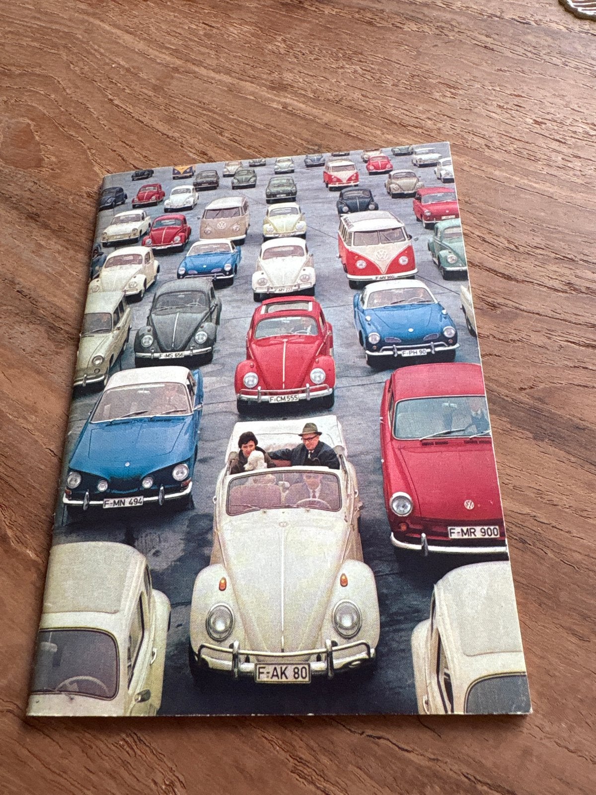 Vintage Volkswagen Kever brochure - Jaren '60, Ophalen of Verzenden, Gelezen, Volkswagen