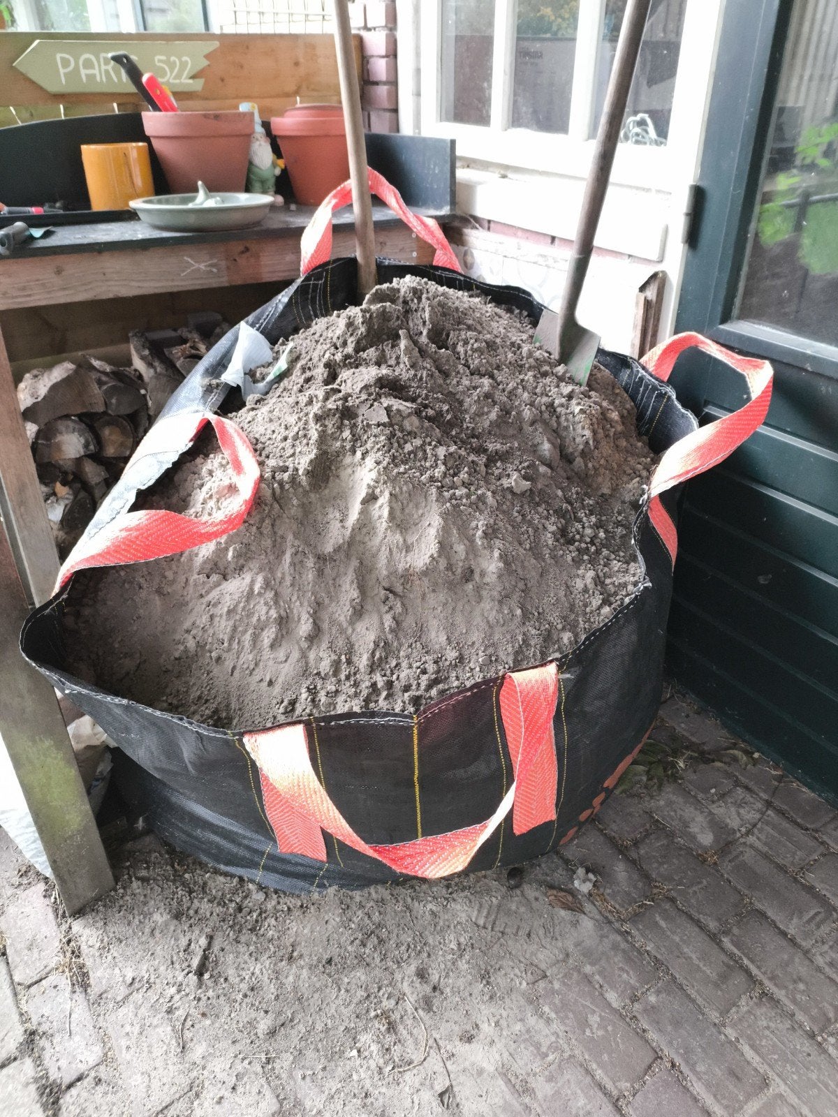 GRATIS: Kleine kuub ophoogzand, Tuin en Terras, Ophalen, Nieuw, Ophoogzand