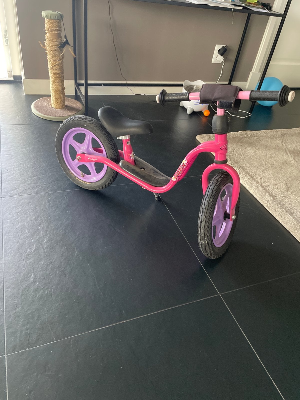 Puky loopfiets roze - Zo goed als nieuw, Ophalen of Verzenden, Zo goed als nieuw, Velgrem, 16 tot 20 inch