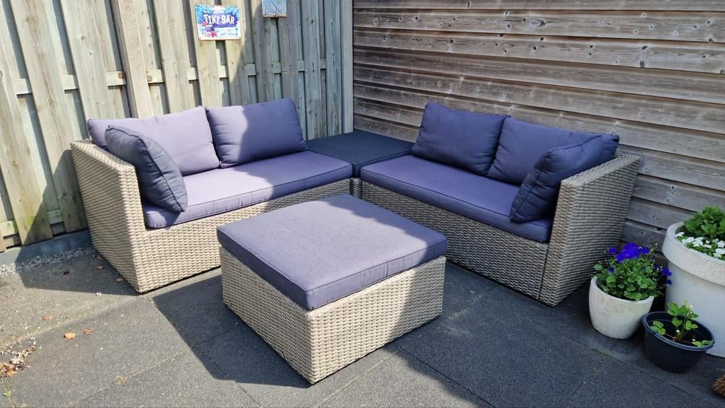 Loungeset verkleurd / goede staat., Ophalen of Verzenden