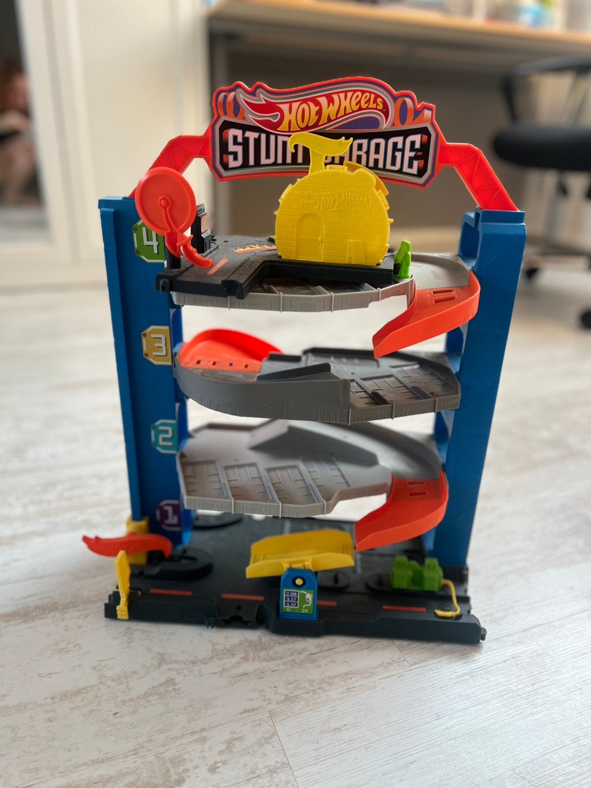 Hot Wheels Stunt Garage, Racebaan, Ophalen of Verzenden, Zo goed als nieuw, Hot Wheels