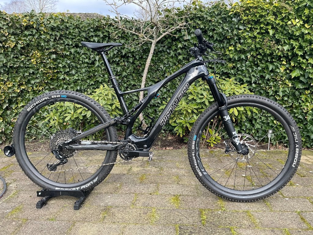 Specialized Levo SL Expert Carbon, maat L, Fietsen en Brommers, Fully, Zo goed als nieuw, Schijfrem, Ophalen