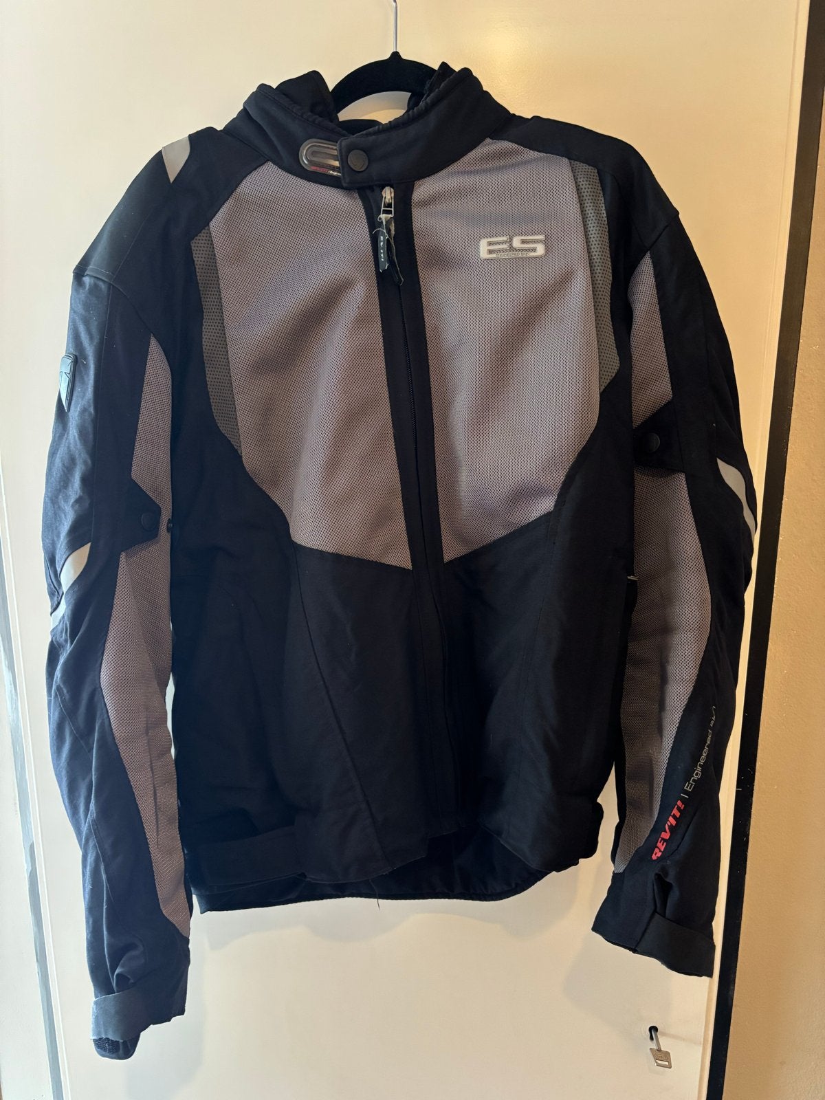 Motorjas Rev'it! Maat 52 met uitritsbare binnenjas, Motoren, Kleding | Motorkleding, Jas | textiel, Heren, Tweedehands, Ophalen