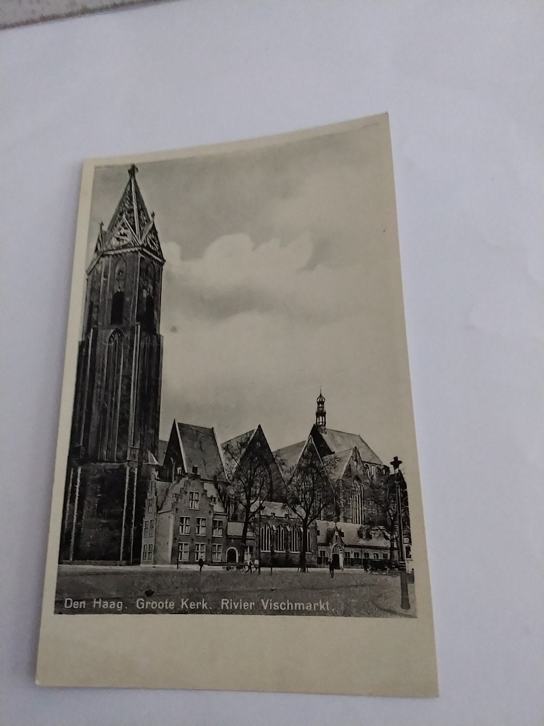 Oude Ansichtkaart: Den Haag, Grote Kerk, Rivier Vischmarkt, Ophalen of Verzenden, Voor 1920, Gelopen, Zuid-Holland