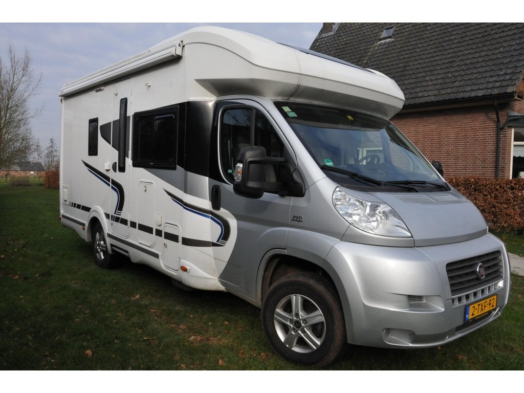 Chausson sweet sweet maxi (1041149), Automaat, Chemisch toilet, Fiat, Koelkast