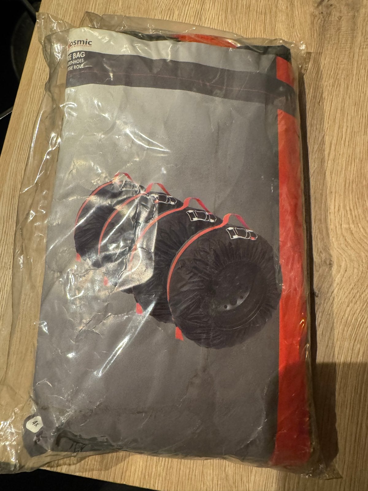 Nieuwe Cosmic Tyre Bags voor zomer- en winterbanden, Ophalen of Verzenden, Nieuw