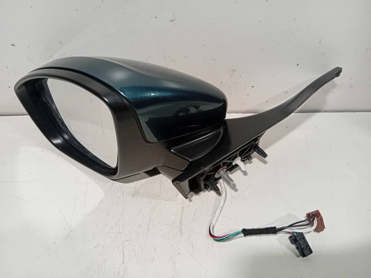 Spiegel buiten links elektrisch Peugeot 2008, Onderdelen@venauto.nl, Van der Ven Autorecycling B.V., Gebruikt, Ettenseweg 76, 4706 PB Roosendaal, The Netherlands