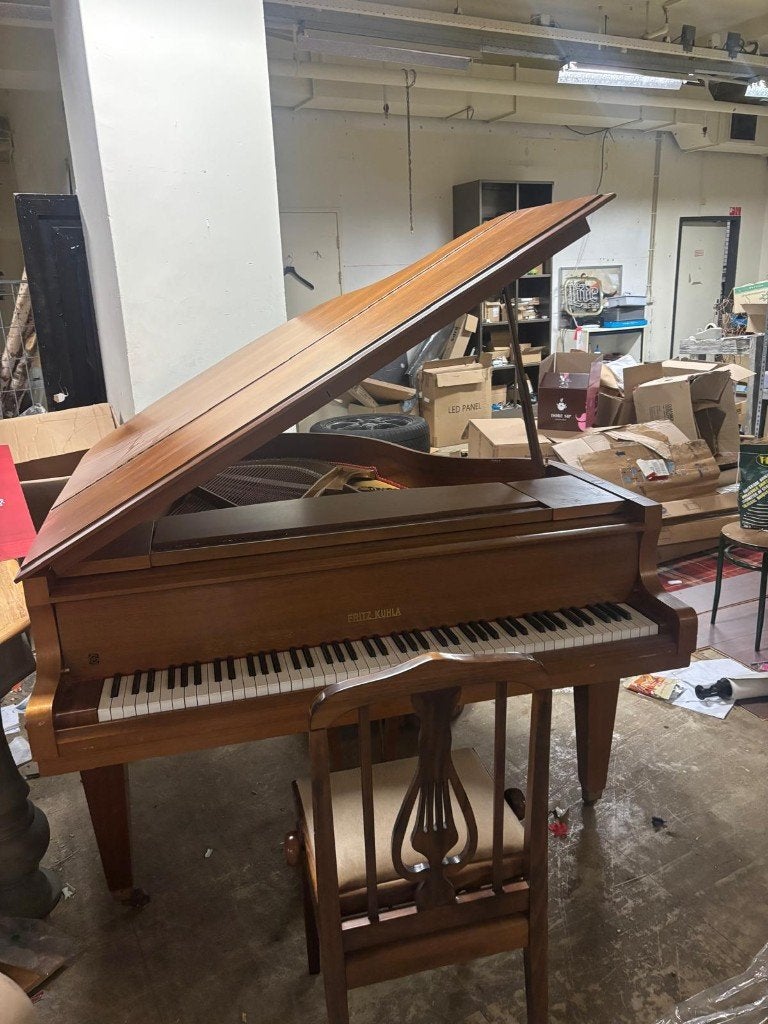 Fritz Kuhla babyvleugel, Muziek en Instrumenten, Piano's, Ophalen, Gebruikt, Bruin, Hoogglans