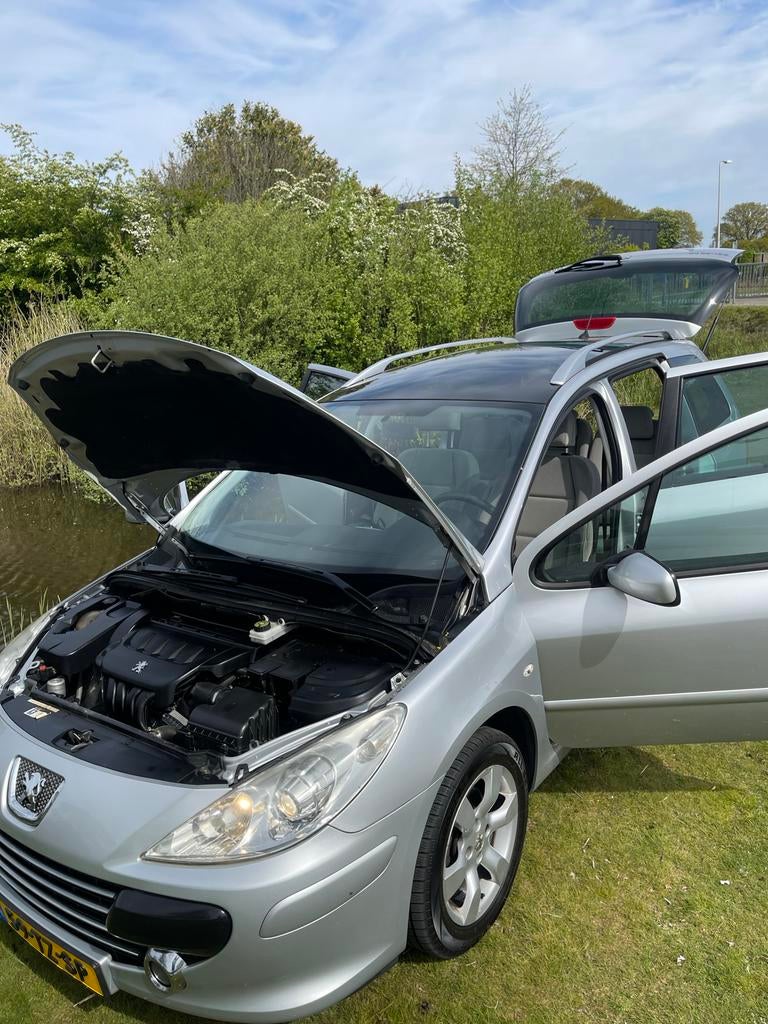 Peugeot 307 2.0 16V SW AUTOMAAT 2007 AIRCO 7PERS PANO ZGOH, Auto's, Stof, 4 cilinders, 7 stoelen, Origineel Nederlands