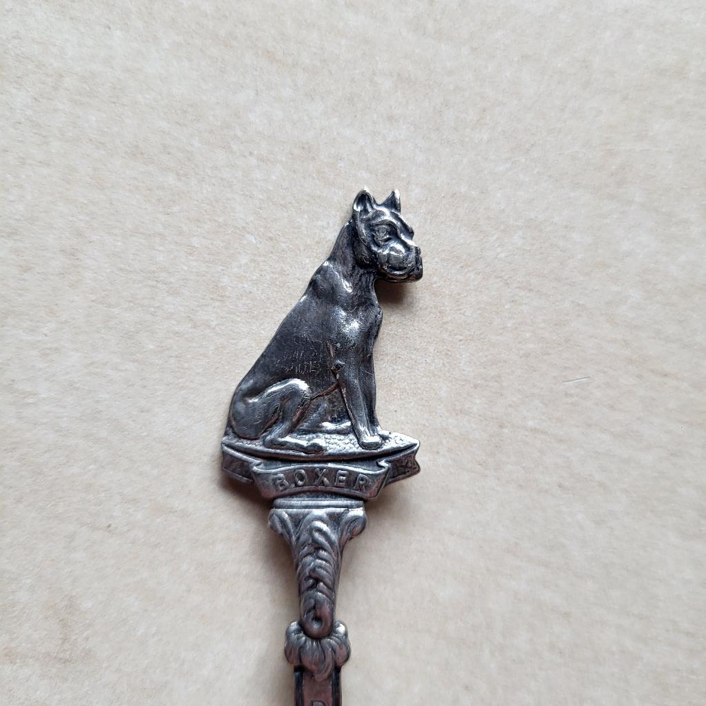 Boxer Hond lepeltje, Antiek en Kunst, Verzenden