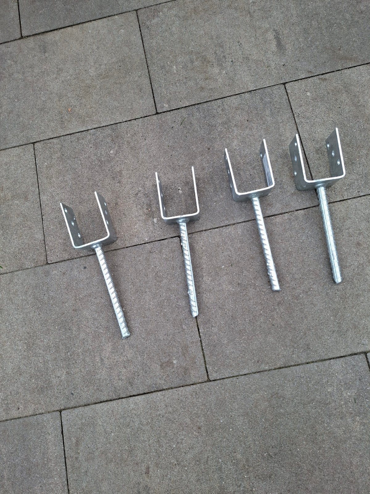 Kaiserthal U-71 mm paalhouders, 4 stuks, Ophalen, Nieuw, 50 tot 100 mm, Overige typen