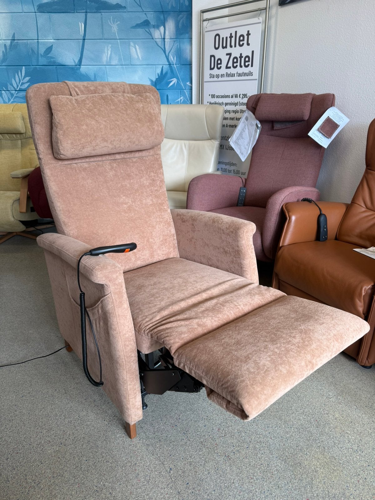 Fitform Elevo sta op stoel relax fauteuil gratis bezorging, Ophalen of Verzenden, Zo goed als nieuw, Stof, Ruim 100 modellen in alle kleuren en maten