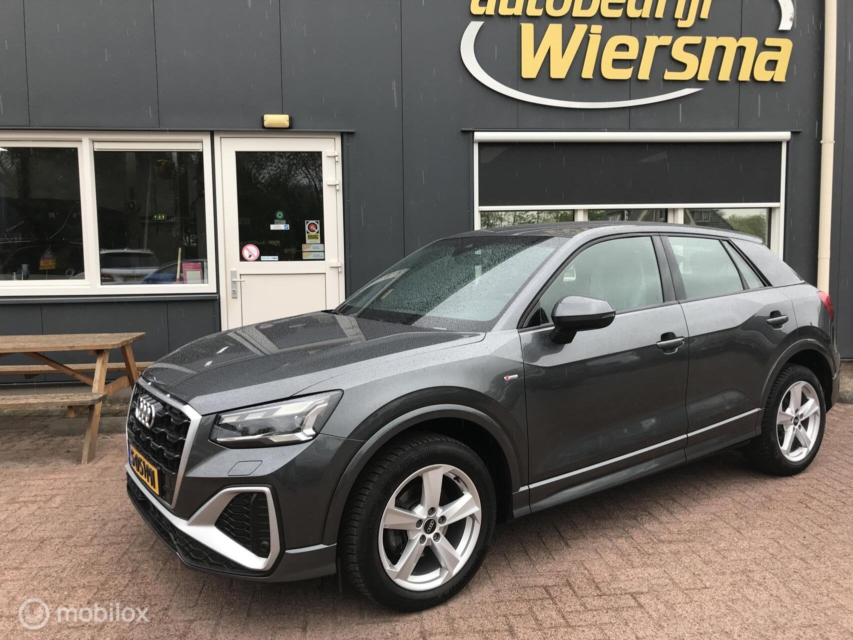 Audi Q2 35 TFSI S-line, S Edition, camera, Dealer onderhouden, 4 cilinders, 150 pk, Leder en Stof