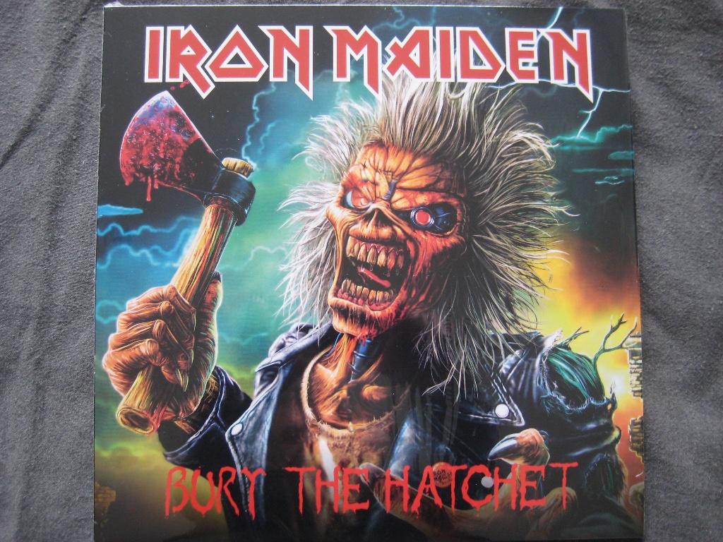 IRON MAIDEN - "BURY THE HATCHET" COLOR VINYL, Ophalen of Verzenden, Nieuw in verpakking