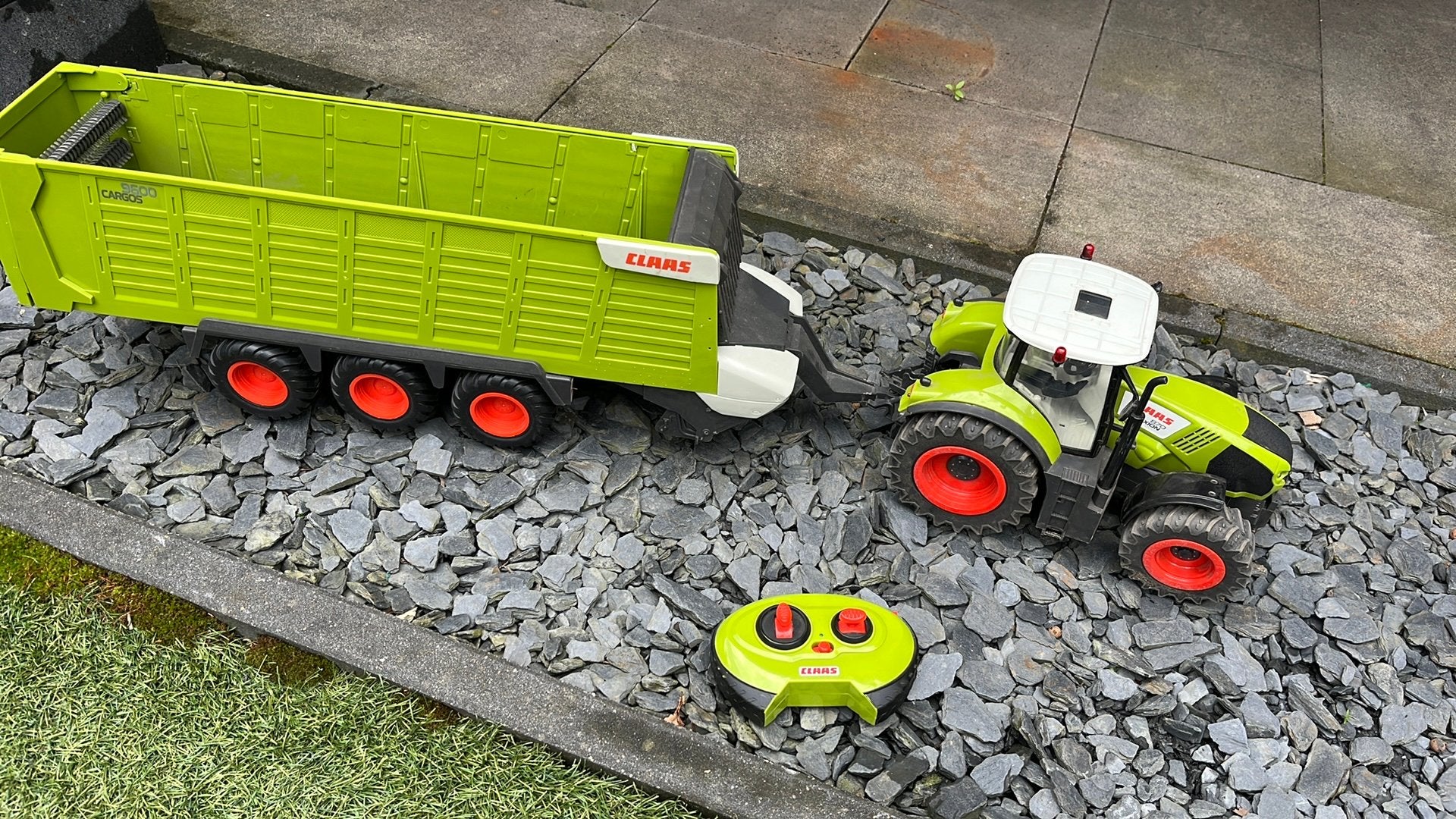 Nog prima werken rc trekker, Ophalen of Verzenden, Zo goed als nieuw, Tractor of Landbouw, Overige merken