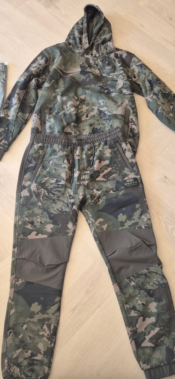 Nash Zero Tolerance Camo Hoodie en Broek Set - Nieuw, Ophalen of Verzenden, Nieuw, Overige typen