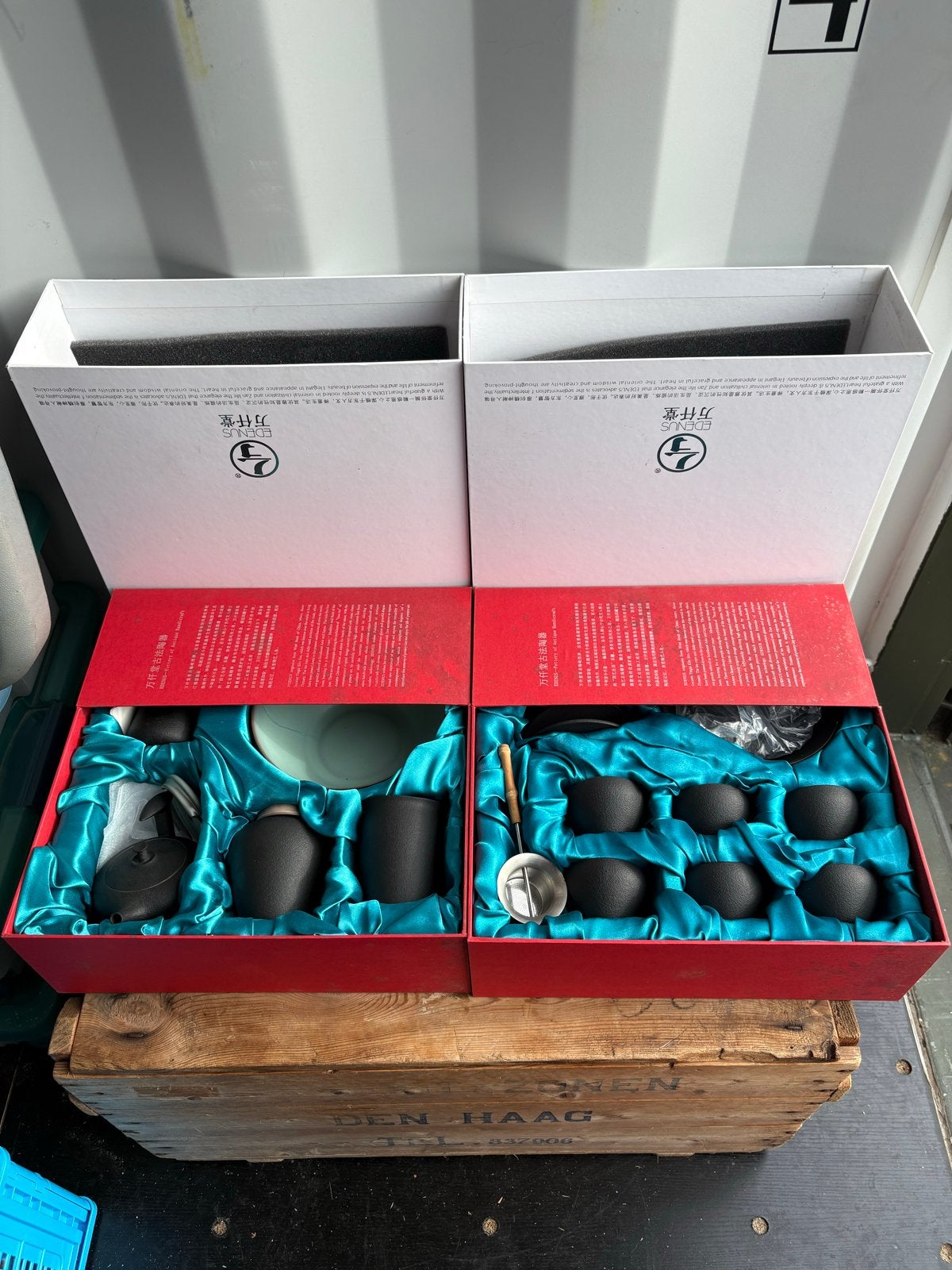 Prachtige Chinese theeset - Compleet en Nieuw in Doos, Aziatisch, Keramiek, Thrifter, Nieuw