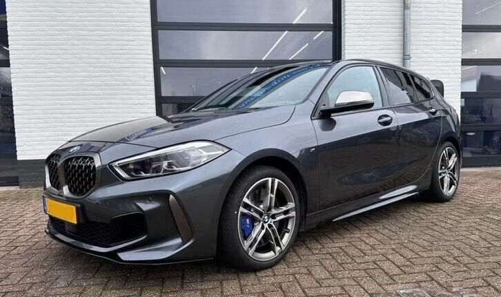 Originele 18 inch BMW 556M velgen winterbanden 1-serie f40, Auto-onderdelen, Banden en Velgen, 18 inch, Gebruikt, ., Banden en Velgen
