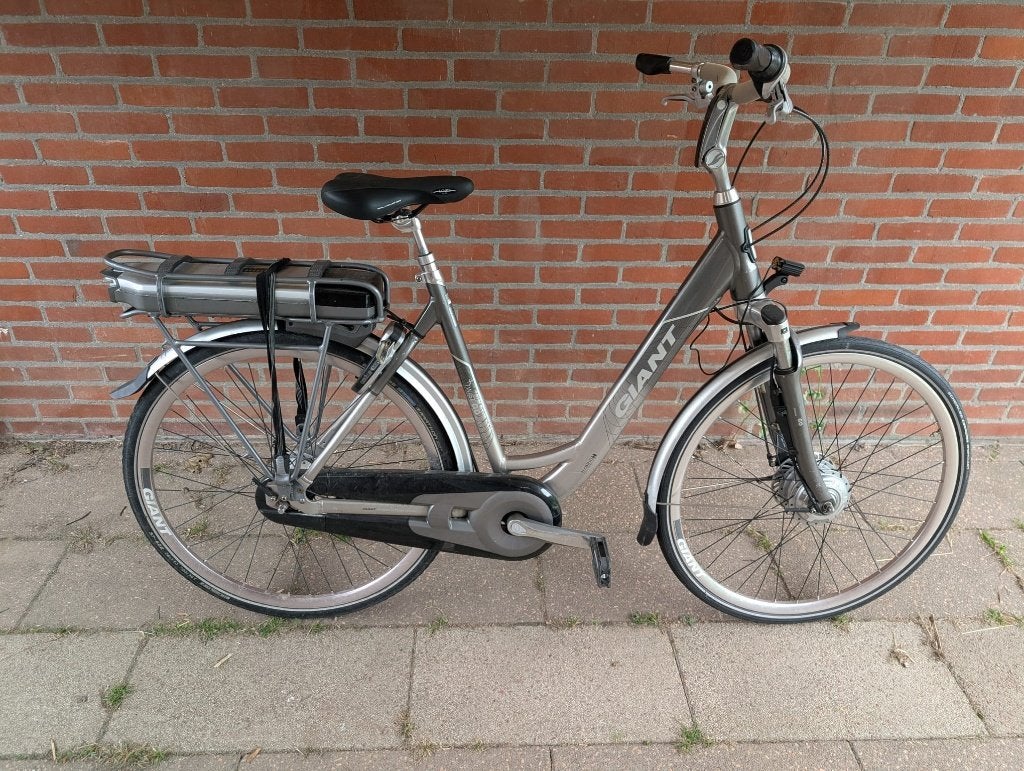 Elektrische Giant Twist Go - Defect - Gereviseerde accu, Fietsen en Brommers, Elektrische fietsen, Ophalen, Gebruikt, Giant, 50 km per accu of meer