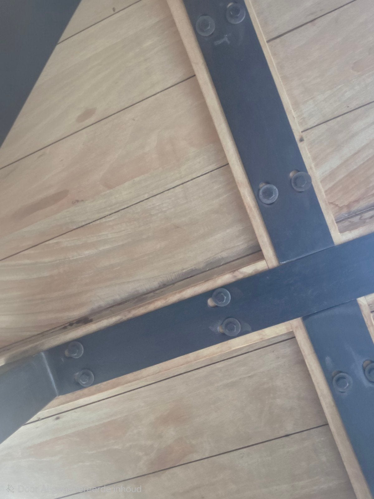 Ronde eettafel mangohout met metalen onderstel, 100 tot 150 cm, Rond, Zo goed als nieuw, Vijf personen of meer