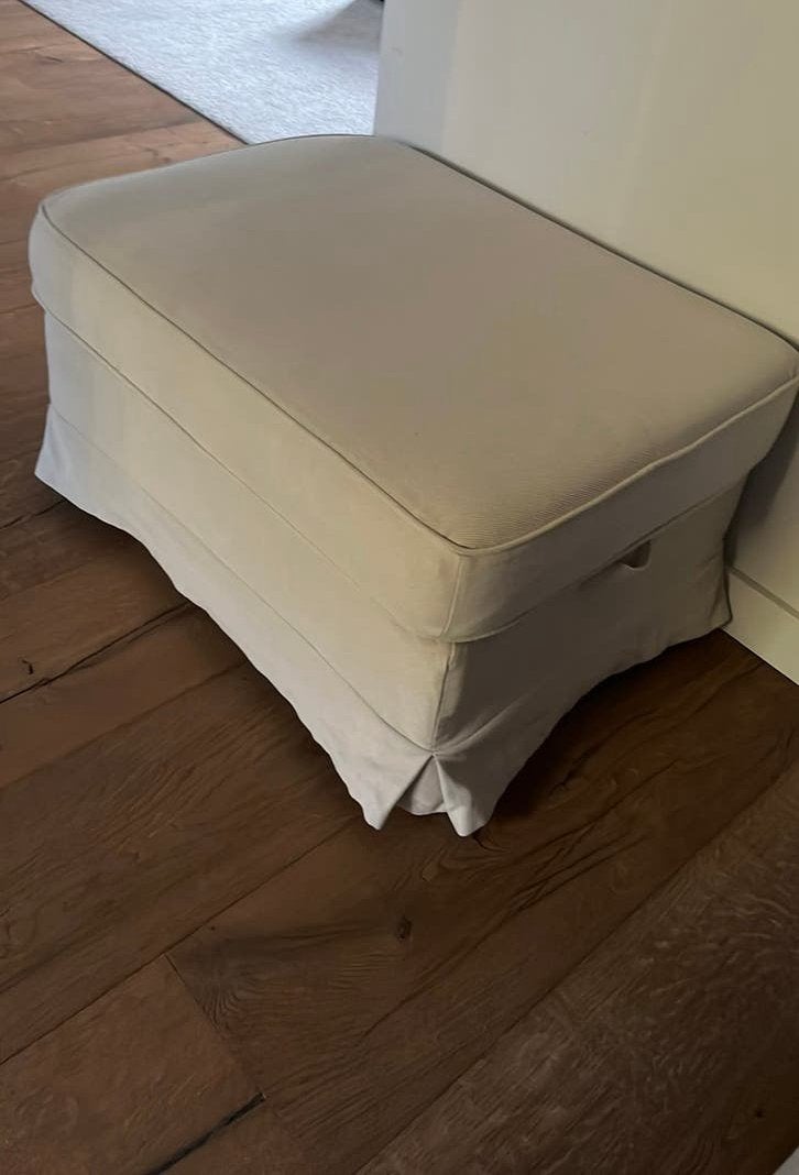 Hocker met opberg ruimte Ektorp, Ophalen, Zo goed als nieuw, Rechthoekig, 75 tot 100 cm
