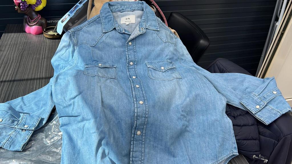 Mooie spijkerblouse, Kleding | Heren, Overhemden, Ophalen of Verzenden, Zo goed als nieuw, Blauw