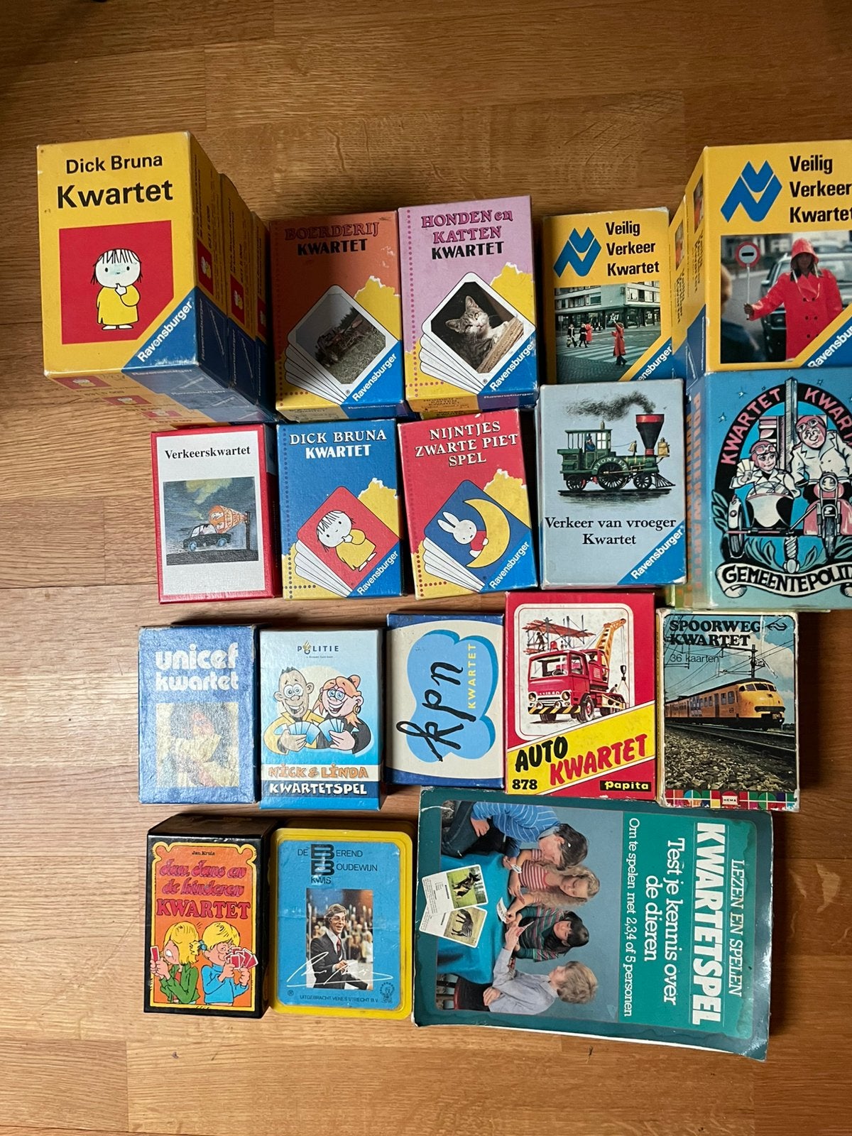 18 Kwartetten Ravensburger e.a., Verzamelen, Speelkaarten, Jokers en Kwartetten, Ophalen of Verzenden, Gebruikt, Kwartet(ten)