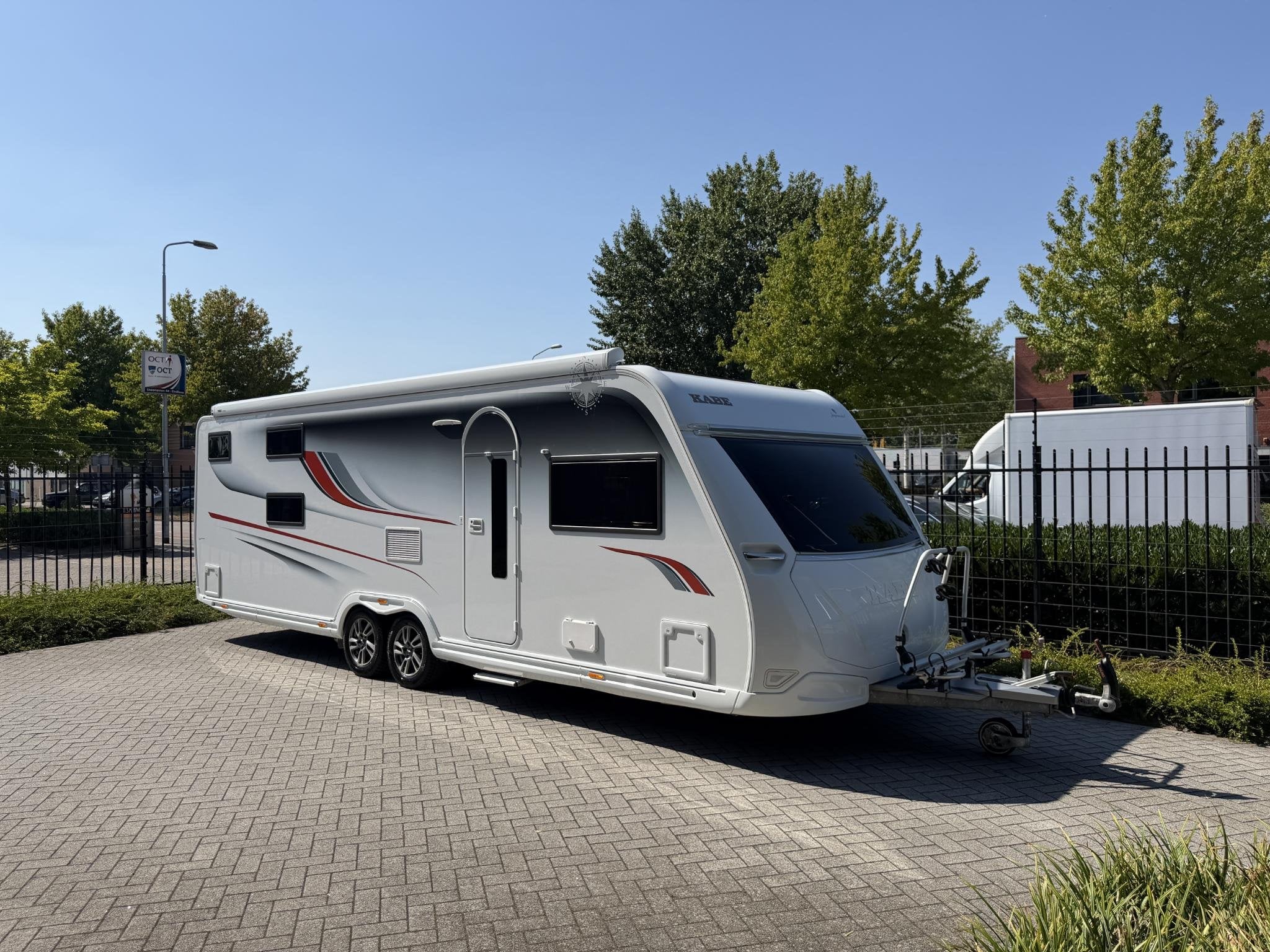 Kabe Imperial 780 tdl ks Kabe Imperial 780 tdl ks |AL-KO mov, Caravans en Kamperen, Box 14
561 06   Tenhult, SE, Kabe@kabe.se