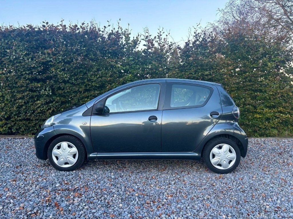 Toyota Aygo 1.0 12V Vvt-i 5Deurs, AIRCO, VOLL.HIST. 2011 👌, Auto's, Voorwielaandrijving, Dealer onderhouden, Stof, 4 stoelen