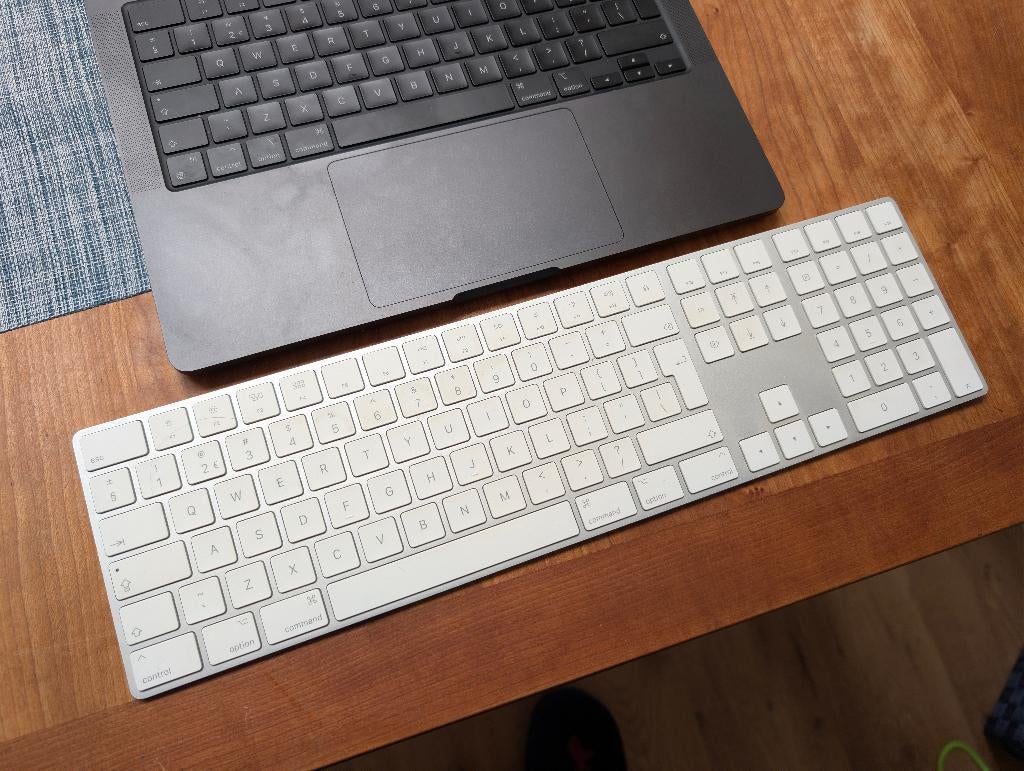 apple keyboard, Ophalen, Gebruikt