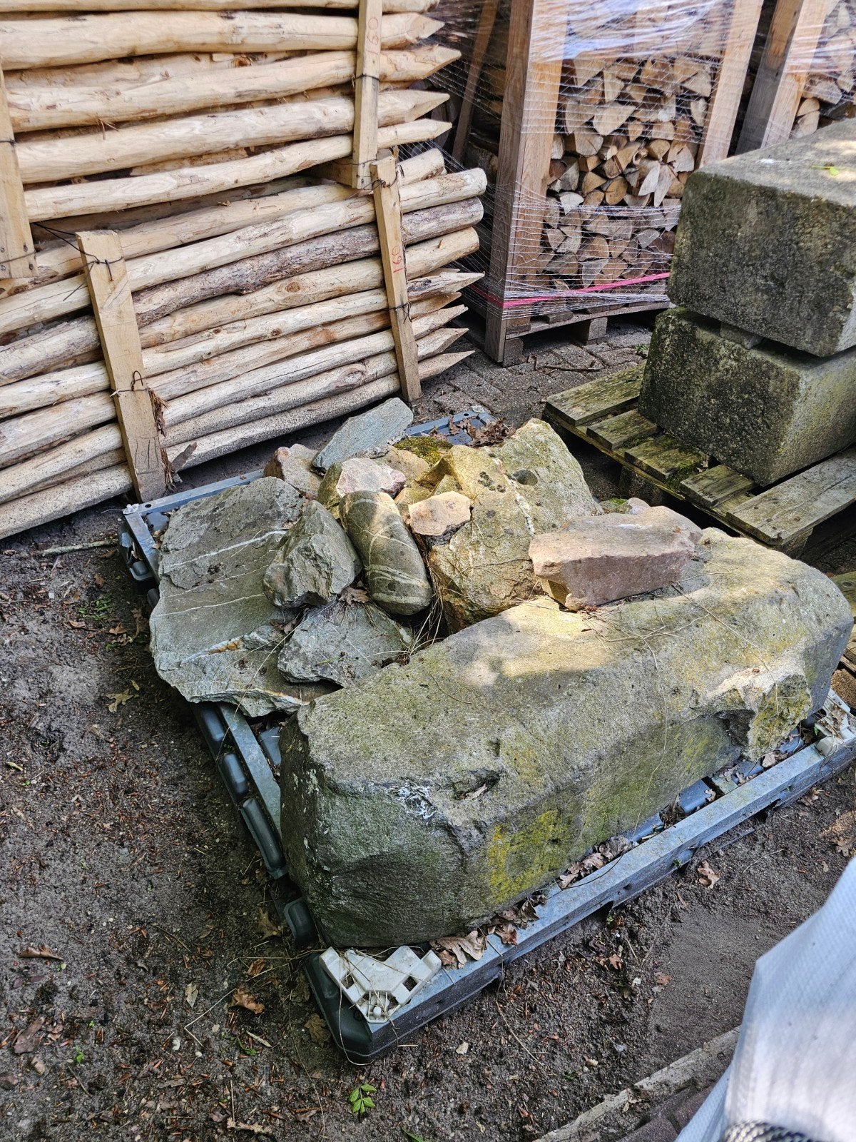 Natuursteen ongeveer 600 liter groot en klein, Ophalen of Verzenden, Overige typen