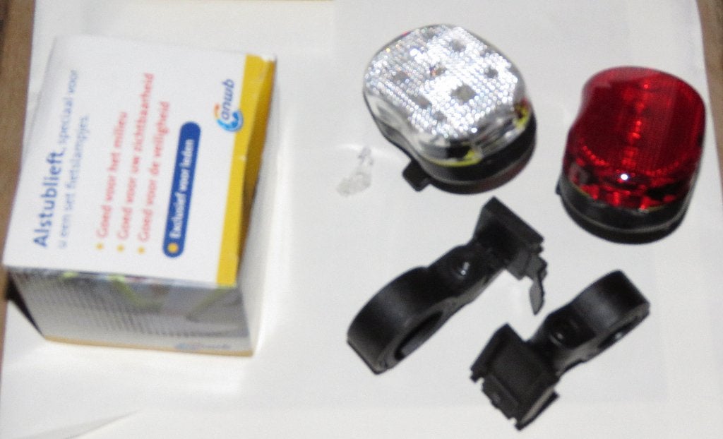 Fietsverlichting set: voor- en achterlicht + extra voorlicht, Ophalen of Verzenden, Nieuw, Batterij, Verlichtingsset