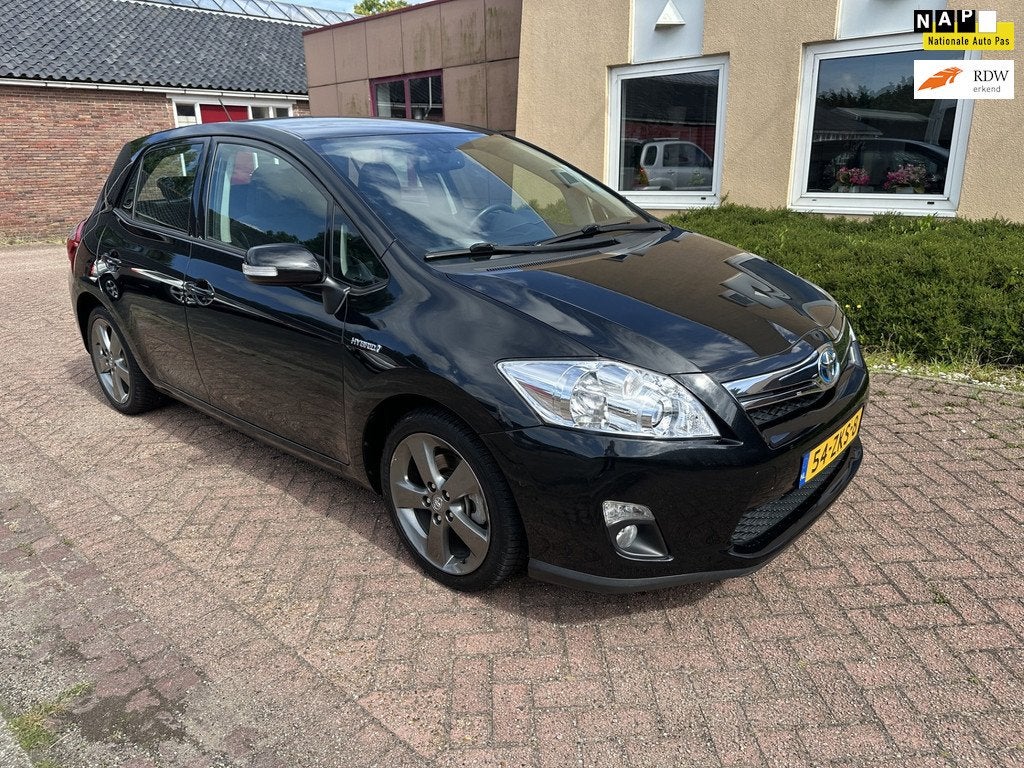 Toyota Auris 1.8 Full Hybrid Executive Business NAVI/CAMERA/, Auto's, Toyota, Euro 5, Gebruikt, 4 cilinders, Alcantara