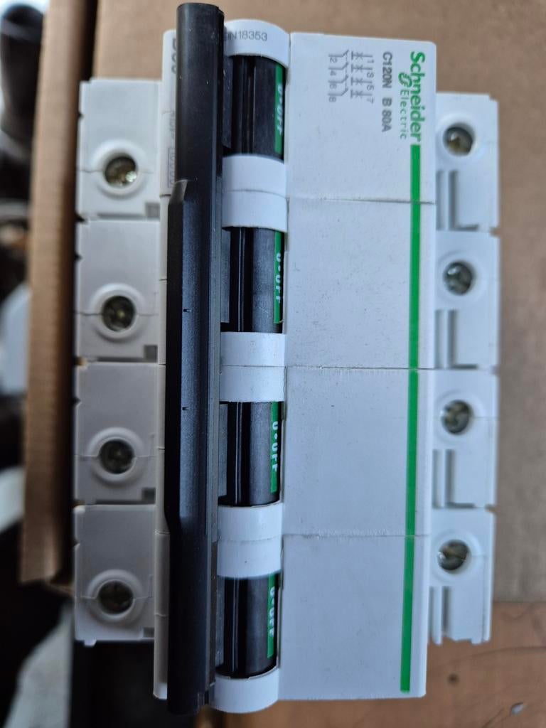 Schneider C120N B 80A installatie automaat, Ophalen of Verzenden, Nieuw, Overige typen