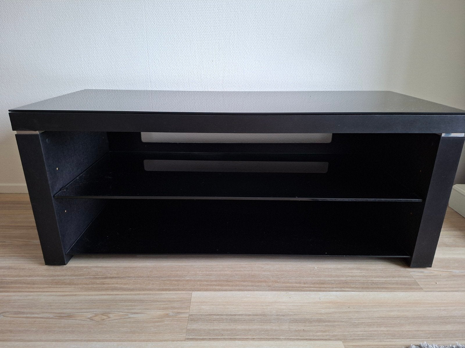 Mooie zwarte TV meubel met glasplaten., Ophalen, Minder dan 100 cm, 25 tot 50 cm, Glas
