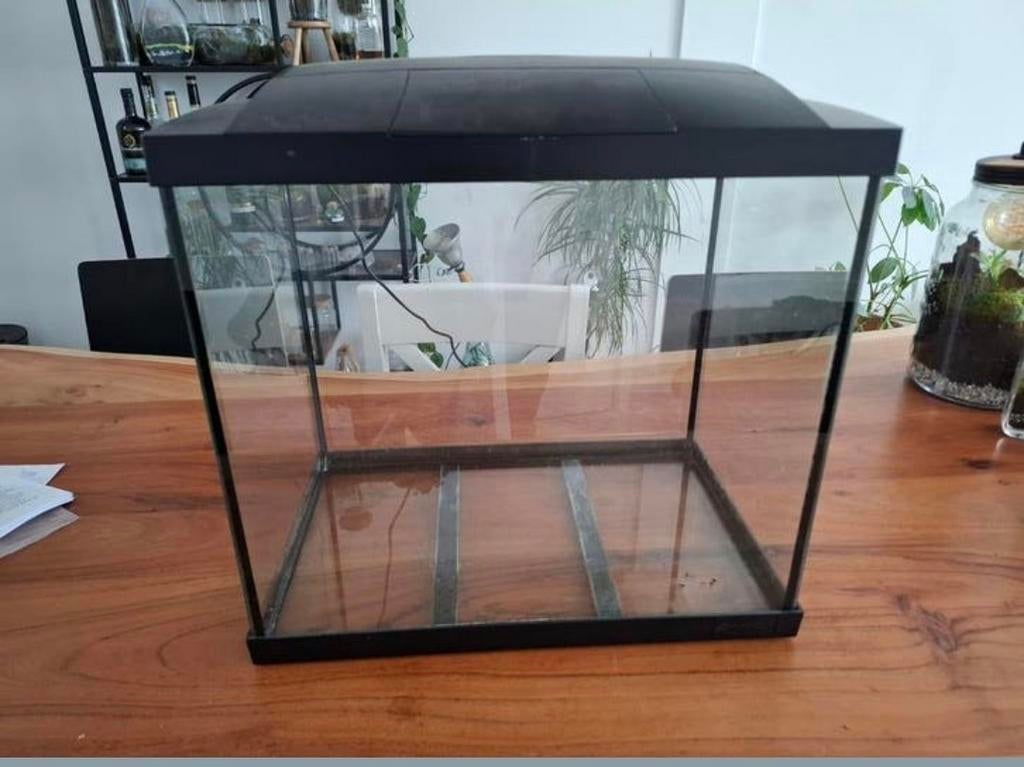 Zwart aquarium 45L 40,-, Ophalen, Leeg aquarium