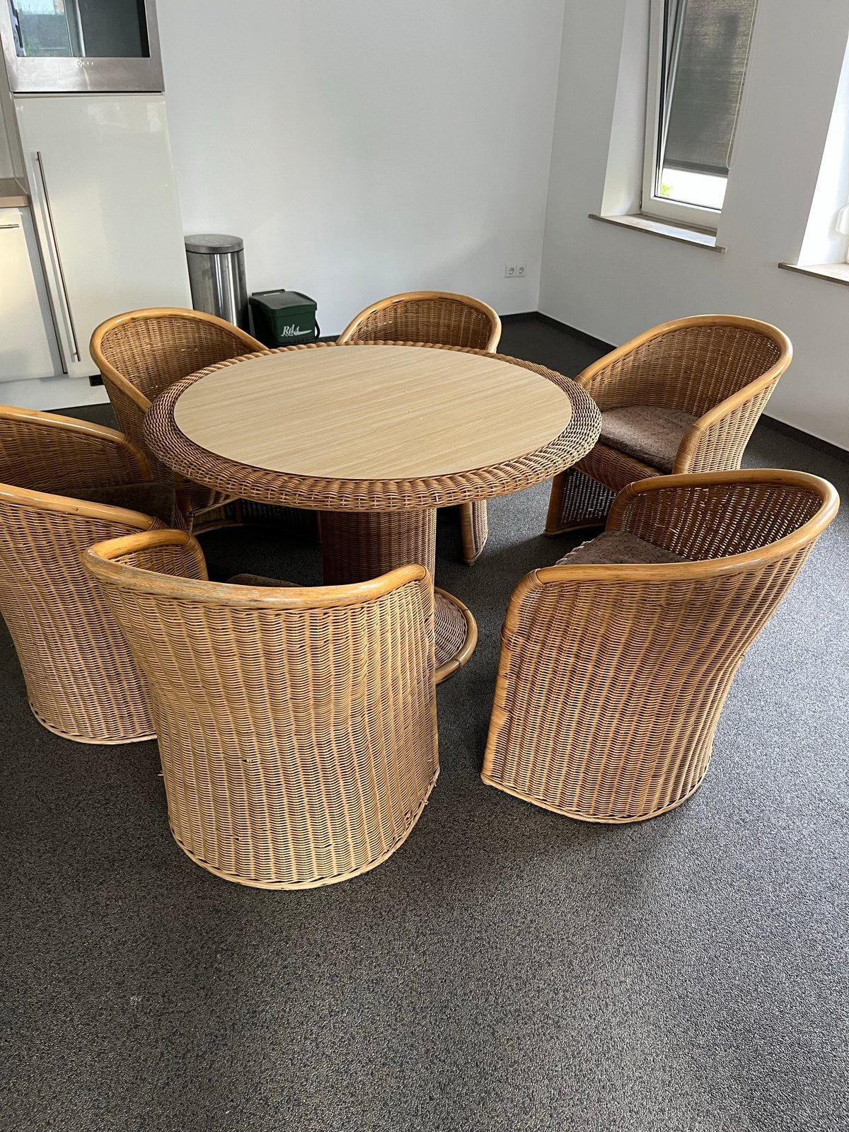 Rotan eettafel met 6 stoelen, Ophalen, Overige materialen, Gebruikt, 100 tot 150 cm