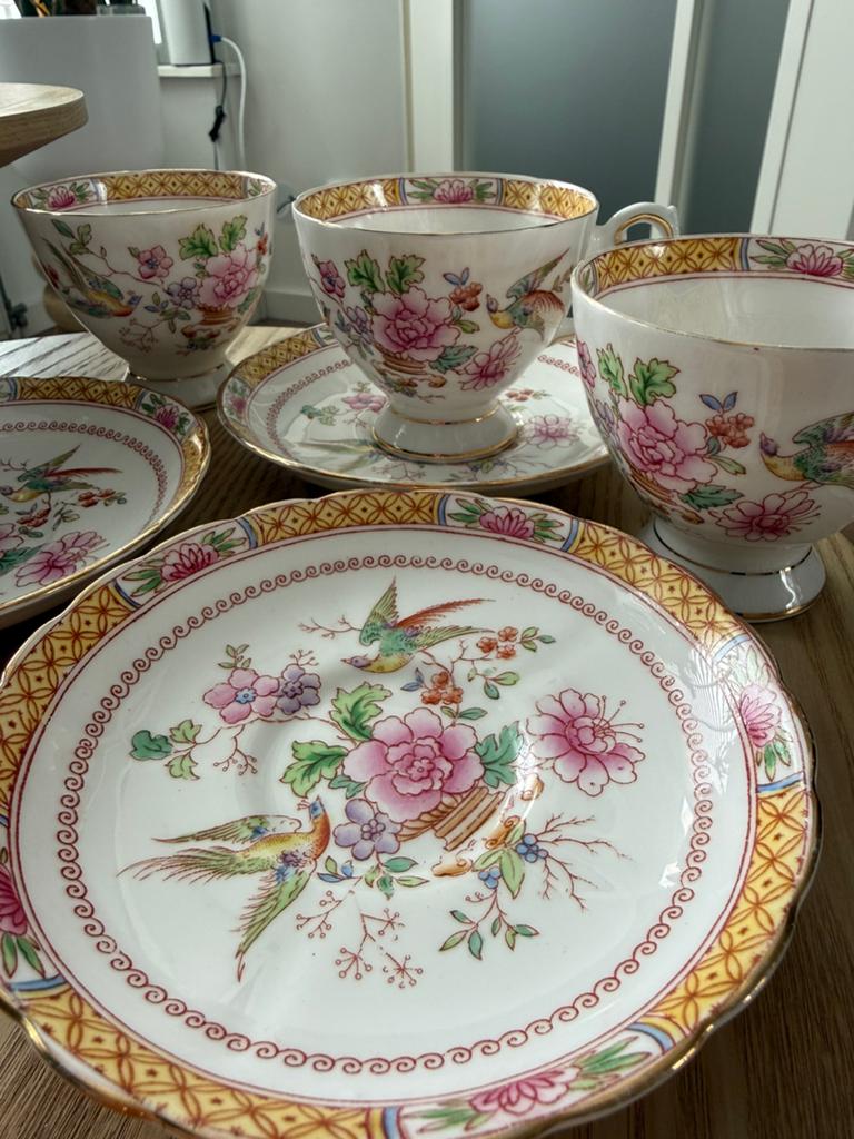 Antieke kopjes met schoteltjes Tuscan, Antiek en Kunst, Ophalen of Verzenden