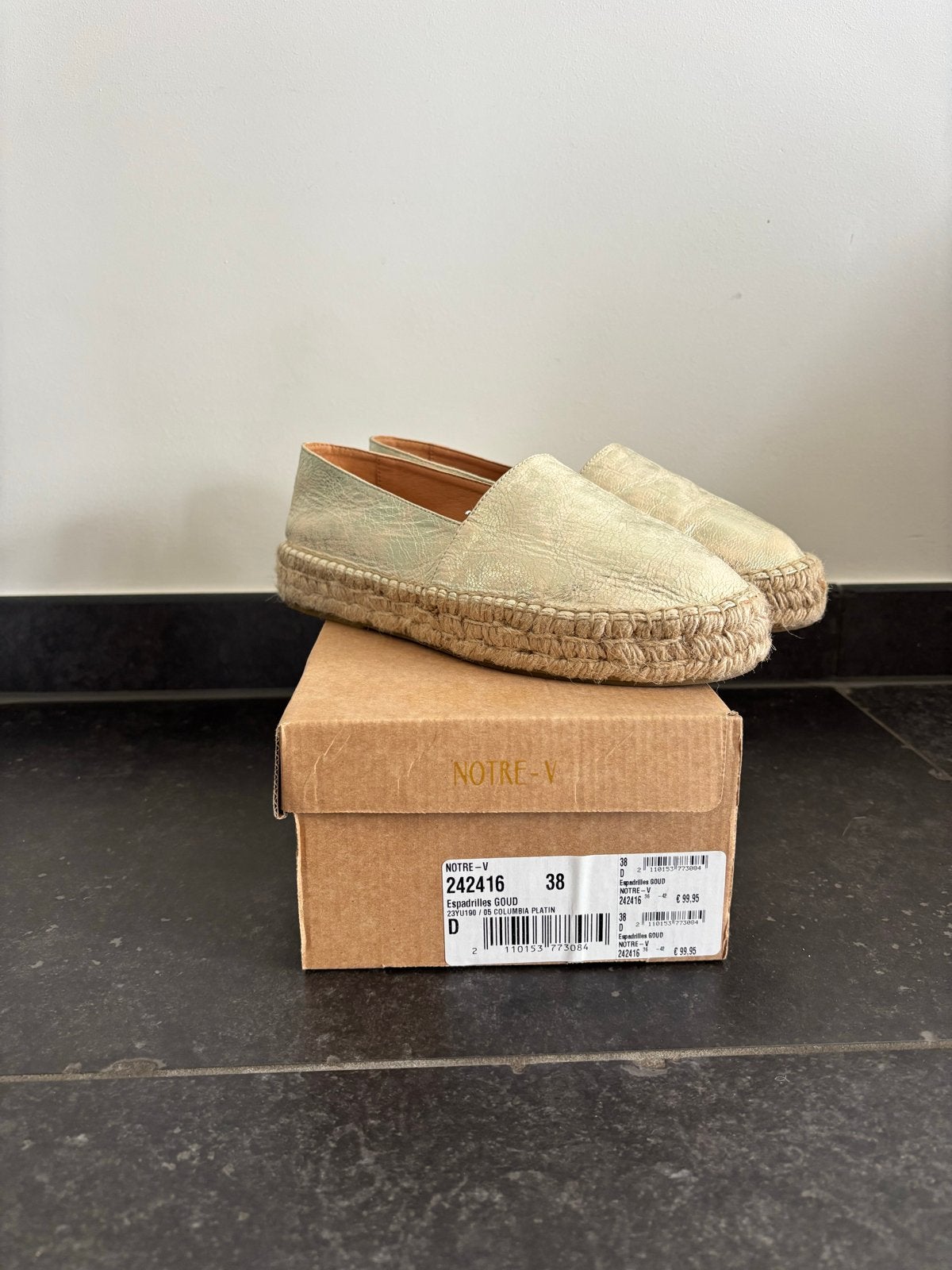 NOTRE-V Espadrilles Goudkleurig Maat 38, Overige kleuren, Nieuw, Ophalen of Verzenden, Espadrilles of Moccasins