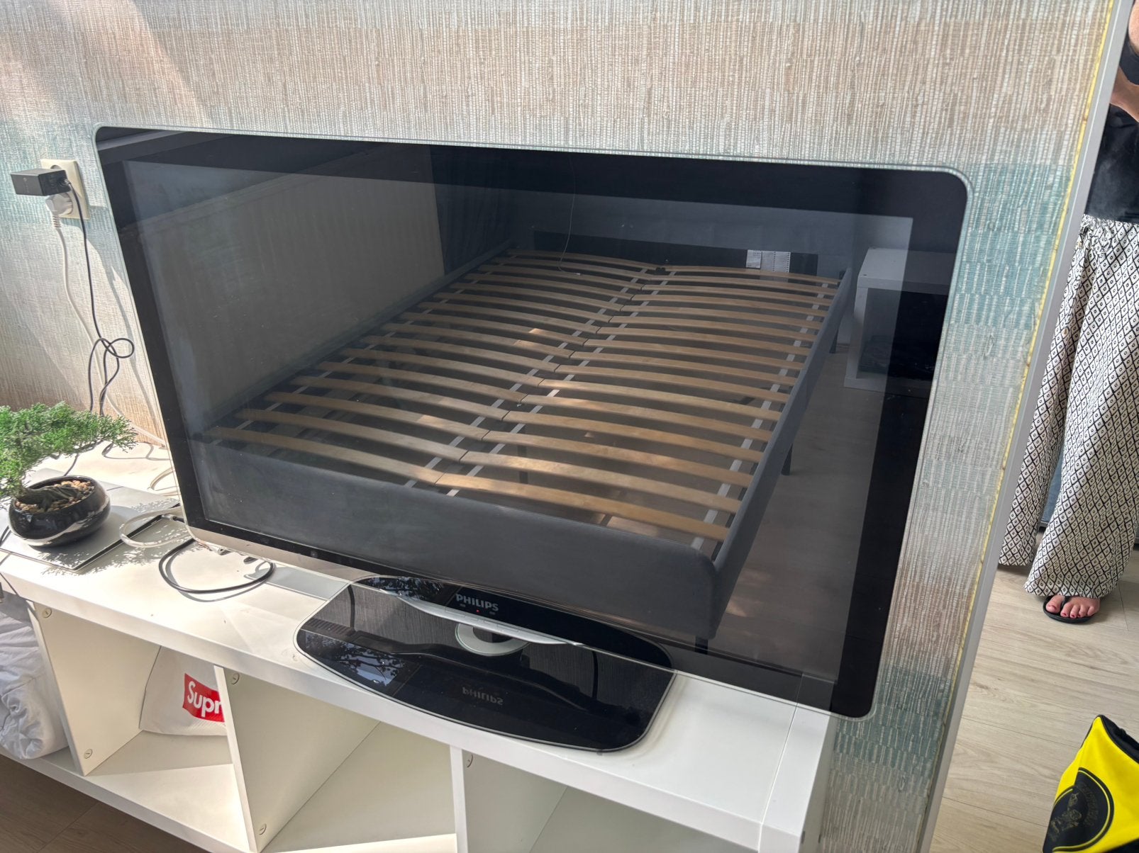 Philips TV 37 inch (94cm) in mooie staat., Ophalen, Zo goed als nieuw