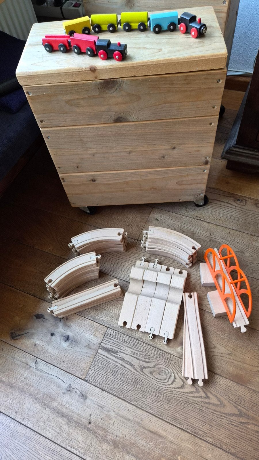Houten treinbaan Ikea, Kinderen en Baby's, Speelgoed | Houten speelgoed, Ophalen of Verzenden, Zo goed als nieuw