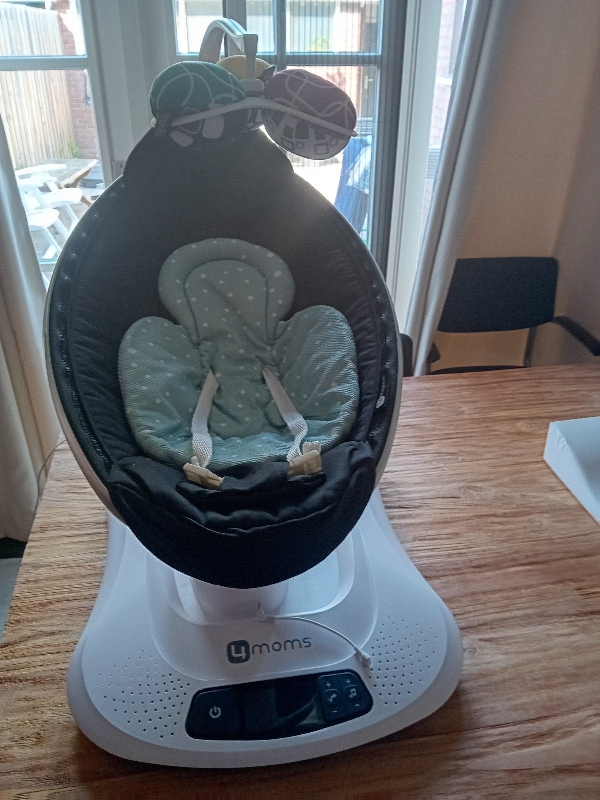 4moms MamaRoo 4.0 automatische Wipstoel - Zo goed als nieuw, Verstelbaar, Wipstoel, Zo goed als nieuw, Ophalen