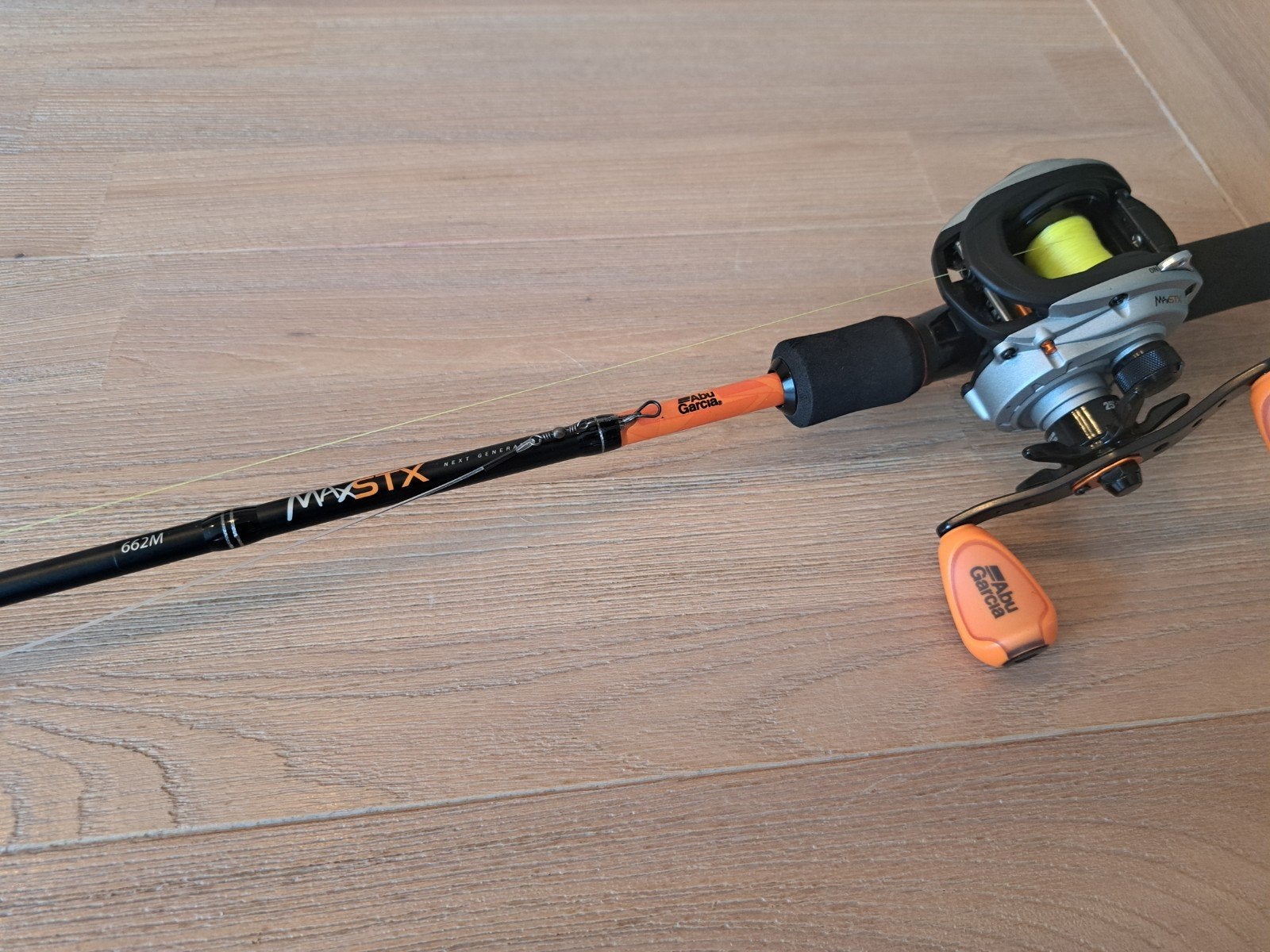 Baitcaster hengel - Abu Garcia Max STX 10-40 gram, Ophalen, Zo goed als nieuw, Werphengel