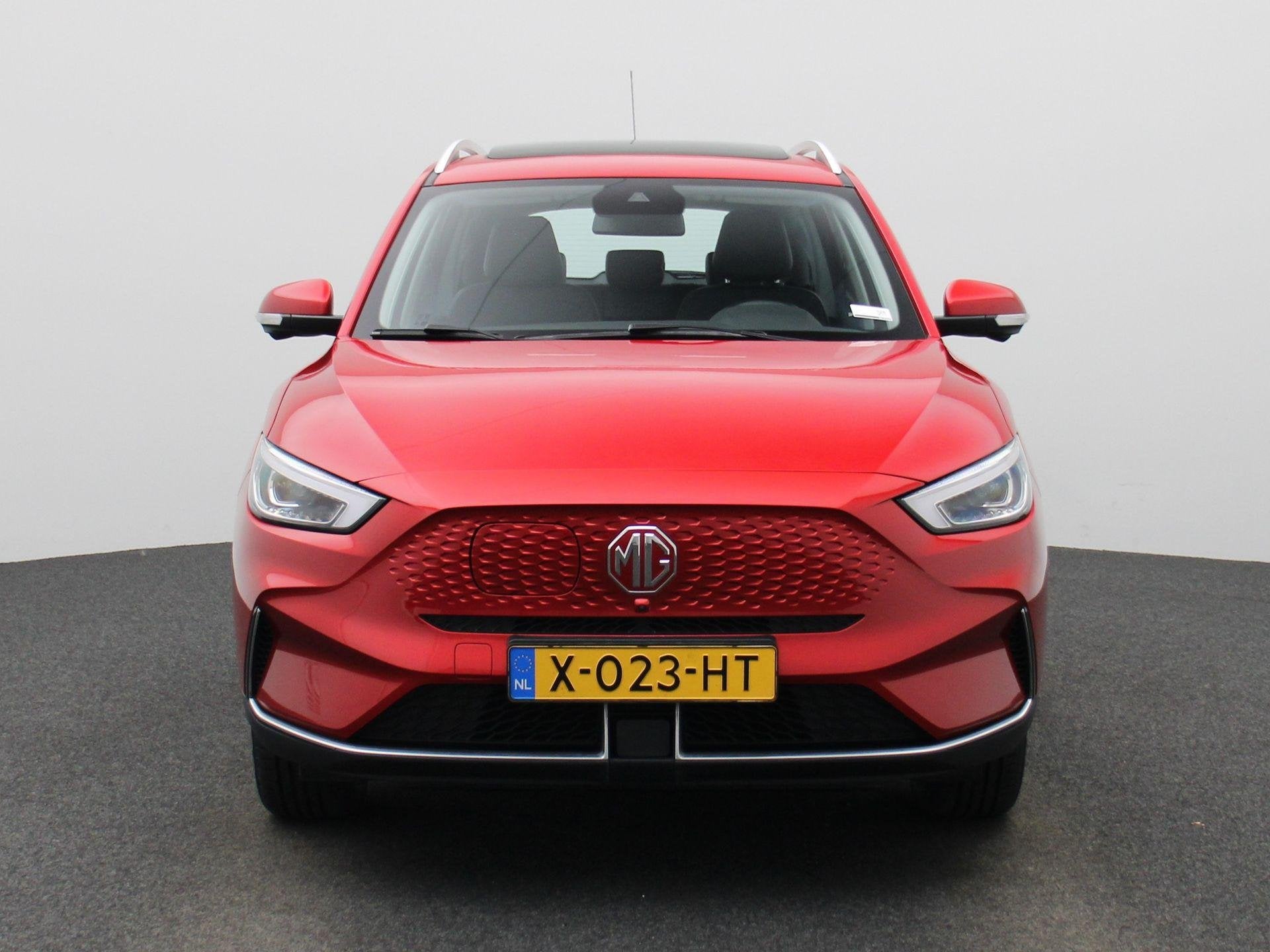 MG MG ZS EV EV Long Range Luxury 70 kWh, Auto's, Gebruikt, ZS, Verwarmde buitenspiegels, Origineel Nederlands