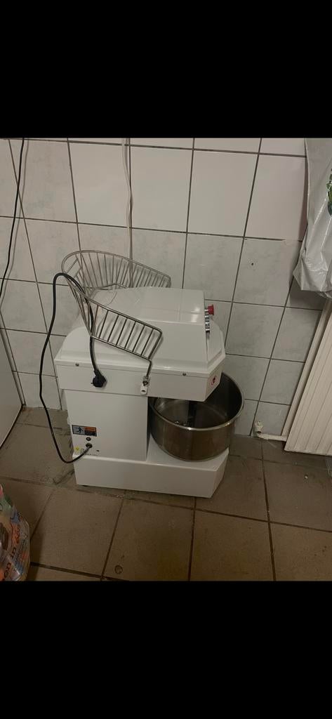 Nieuwe deegmachine - Ongebruikt!, Ophalen of Verzenden, Zo goed als nieuw