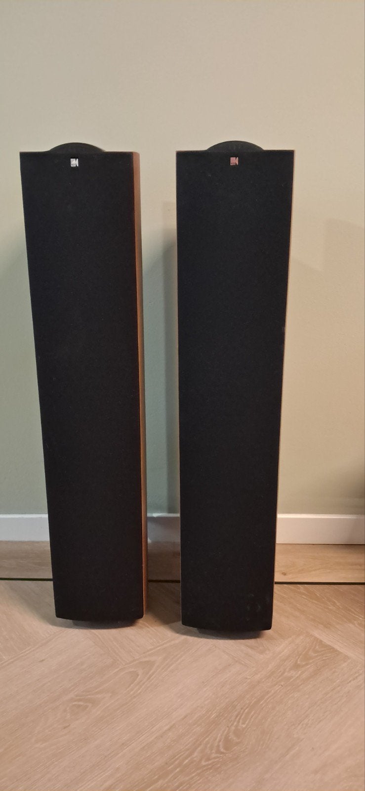 Kef q5 luidspreker boxen met spikes, Ophalen, 120 watt of meer, Front, Rear of Stereo speakers, Overige merken