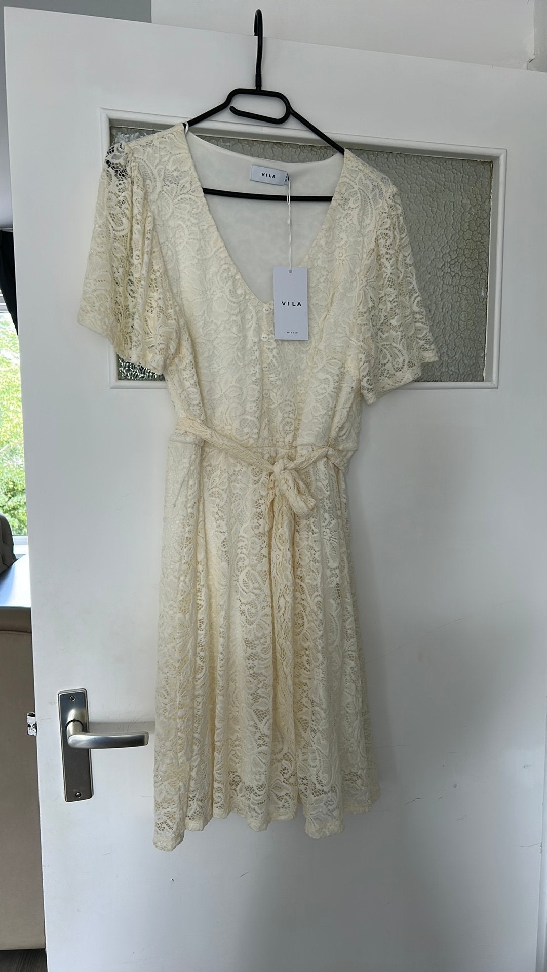 Zomerjurk cremekleurig nieuw maat M, Kleding | Dames, Maat 38/40 (M), Wit, Nieuw, Ophalen of Verzenden