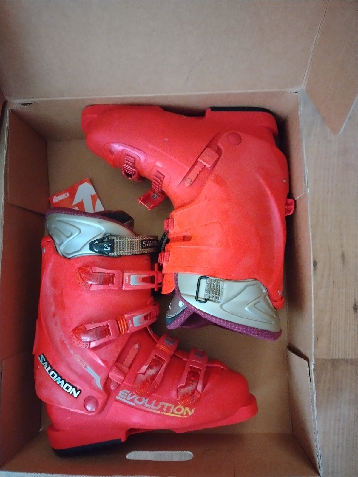 Skischoenen, Ophalen