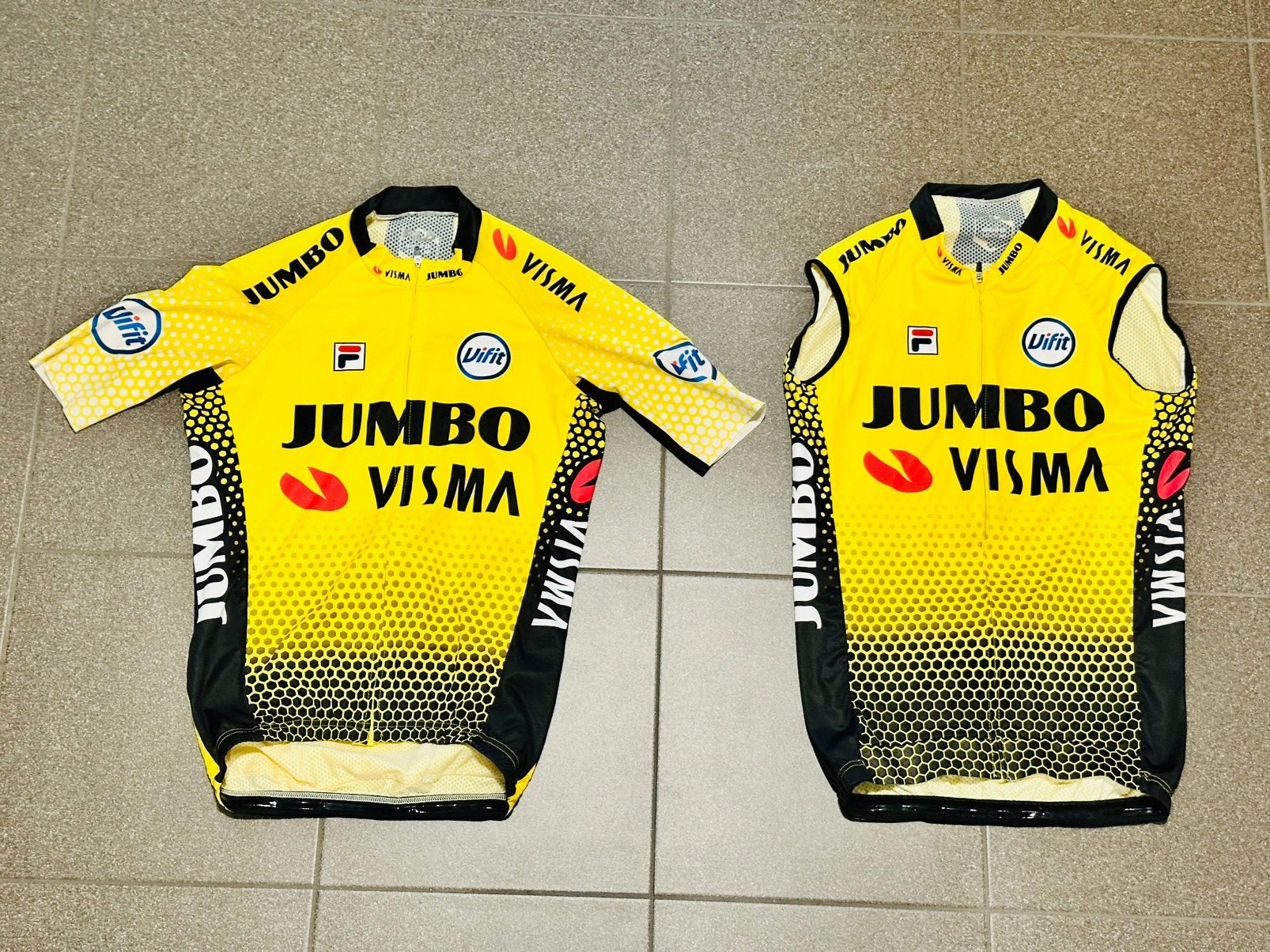 Wielrenshirt fietsshirt windvanger windvest maat M Fila, Fietsen en Brommers, Fietsaccessoires | Fietskleding, Ophalen of Verzenden