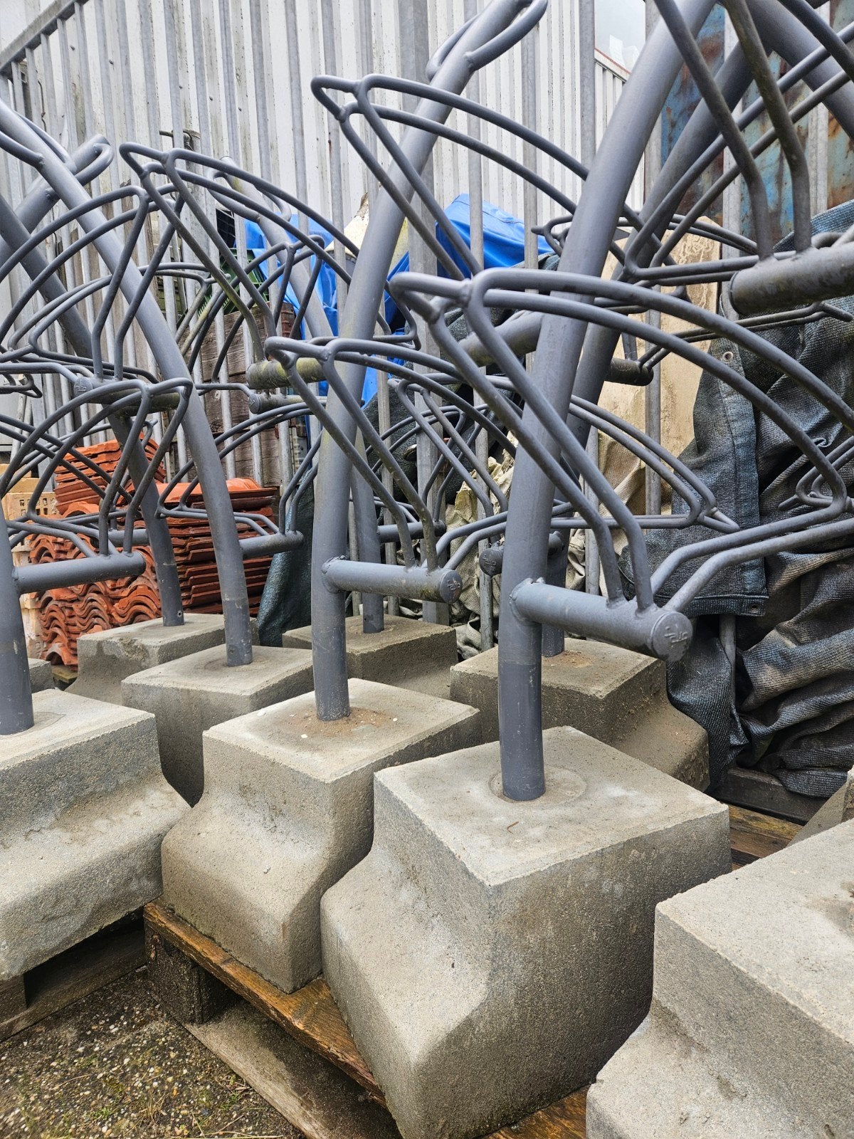 Fiets  rekken  met beton   voet, Ophalen of Verzenden, Zo goed als nieuw